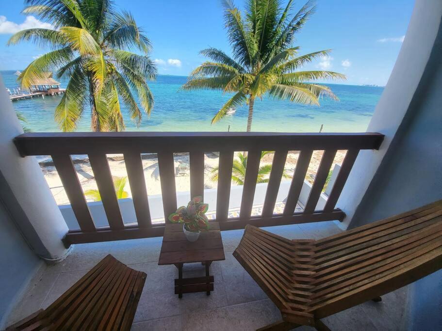 2 Rooms Apartment With Private Beach In Puerto Juarez Cancun Bagian luar foto